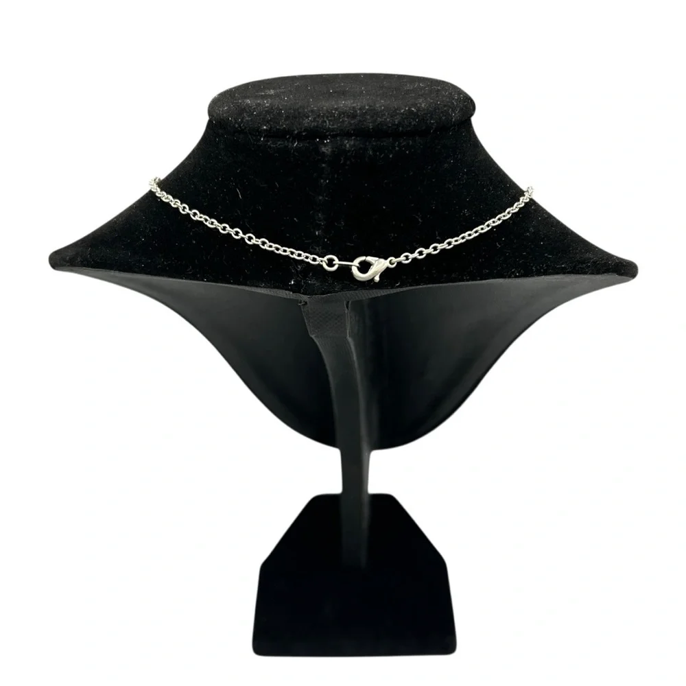 Vintage Unmarked Silver Sand Dollar Necklace | Coastal Beach Charm 18” - Picture 4 of 12